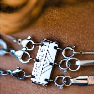 NECKLET - TRIPLE
LAYERING CLASP WITH SECURITY LATCH